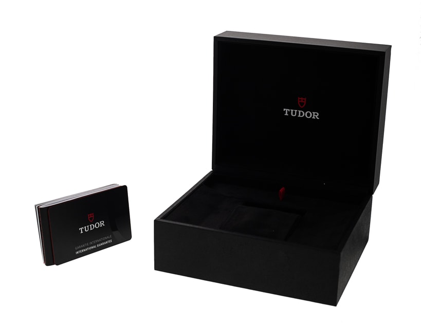 Tudor Black Bay Pro M79470-0003 Image 4